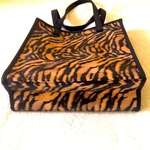 Neiman Marcus & Stephanie Johnson | Collab Leopard Print Tote Bag | NWOT - Picture 2 of 7
